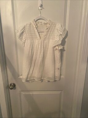Flutter Sleeve Swiss Dot Blouse - White